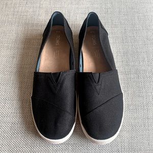 Toms slip-on sneakers